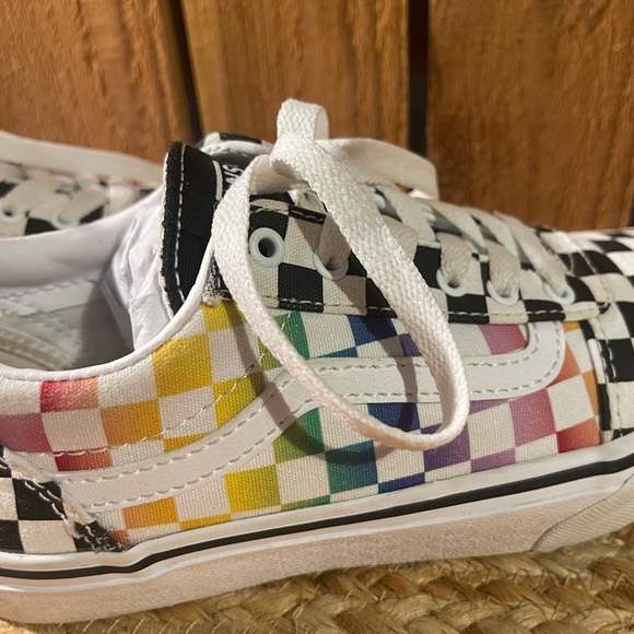 Vans Off The Wall Boys Sneakers Sz 3 - Picture 3 of 6